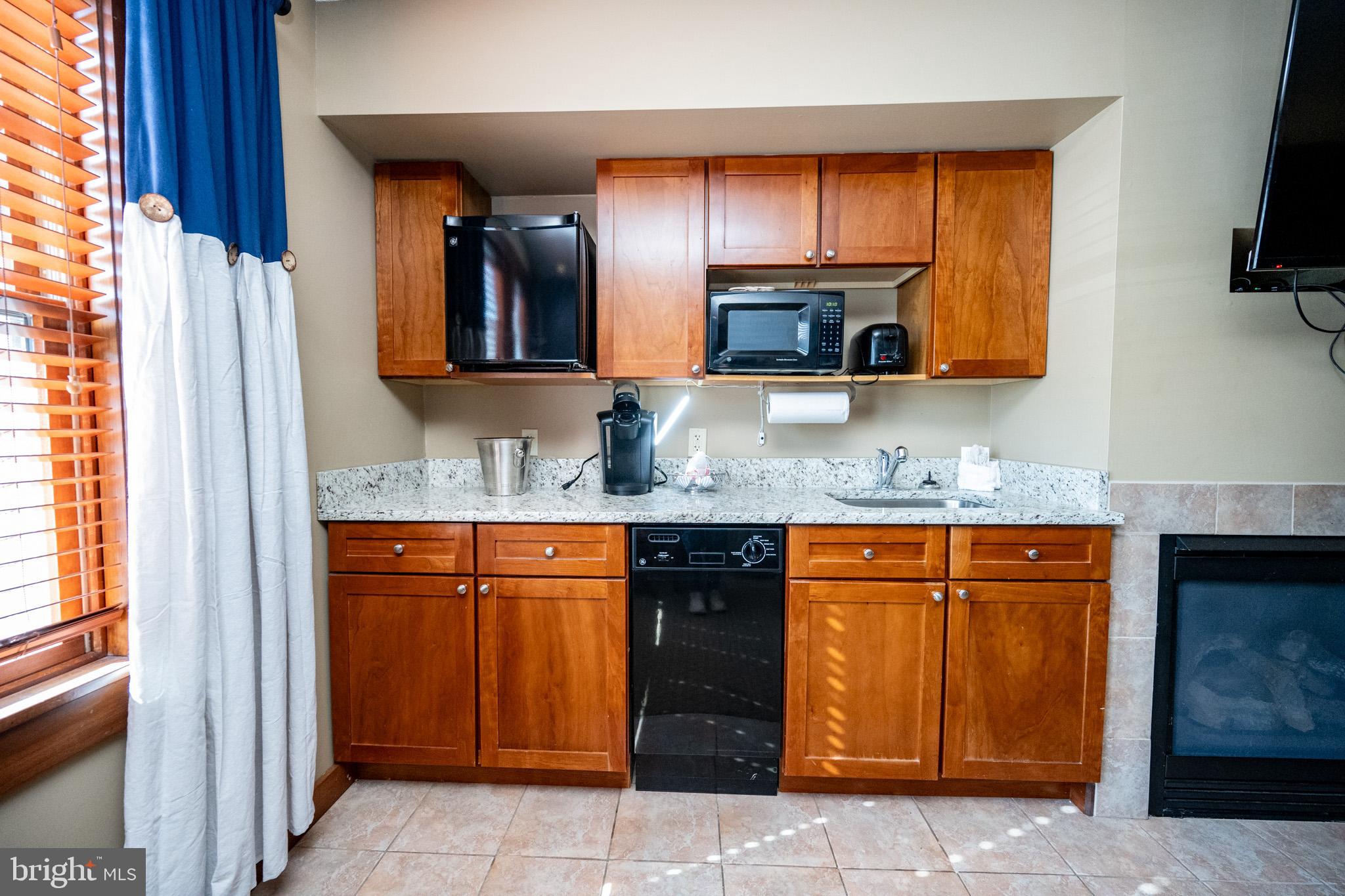 SILVER TREE SUITES - Residential