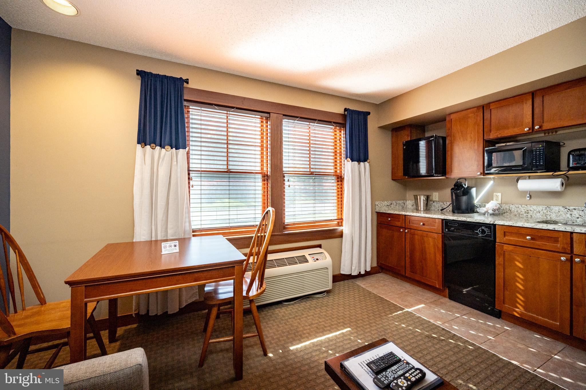 SILVER TREE SUITES - Residential