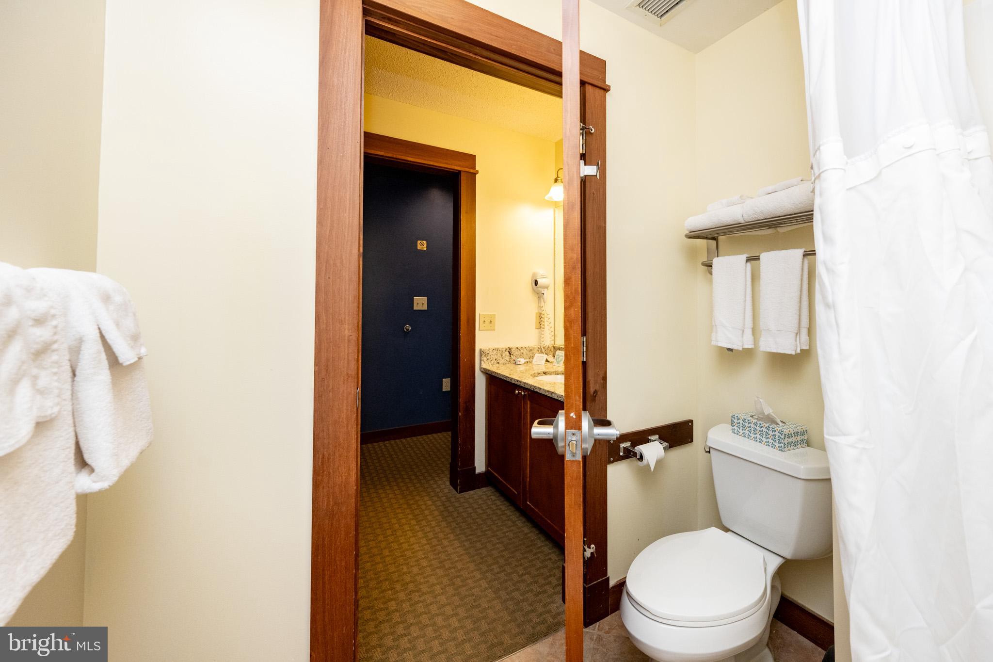 SILVER TREE SUITES - Residential