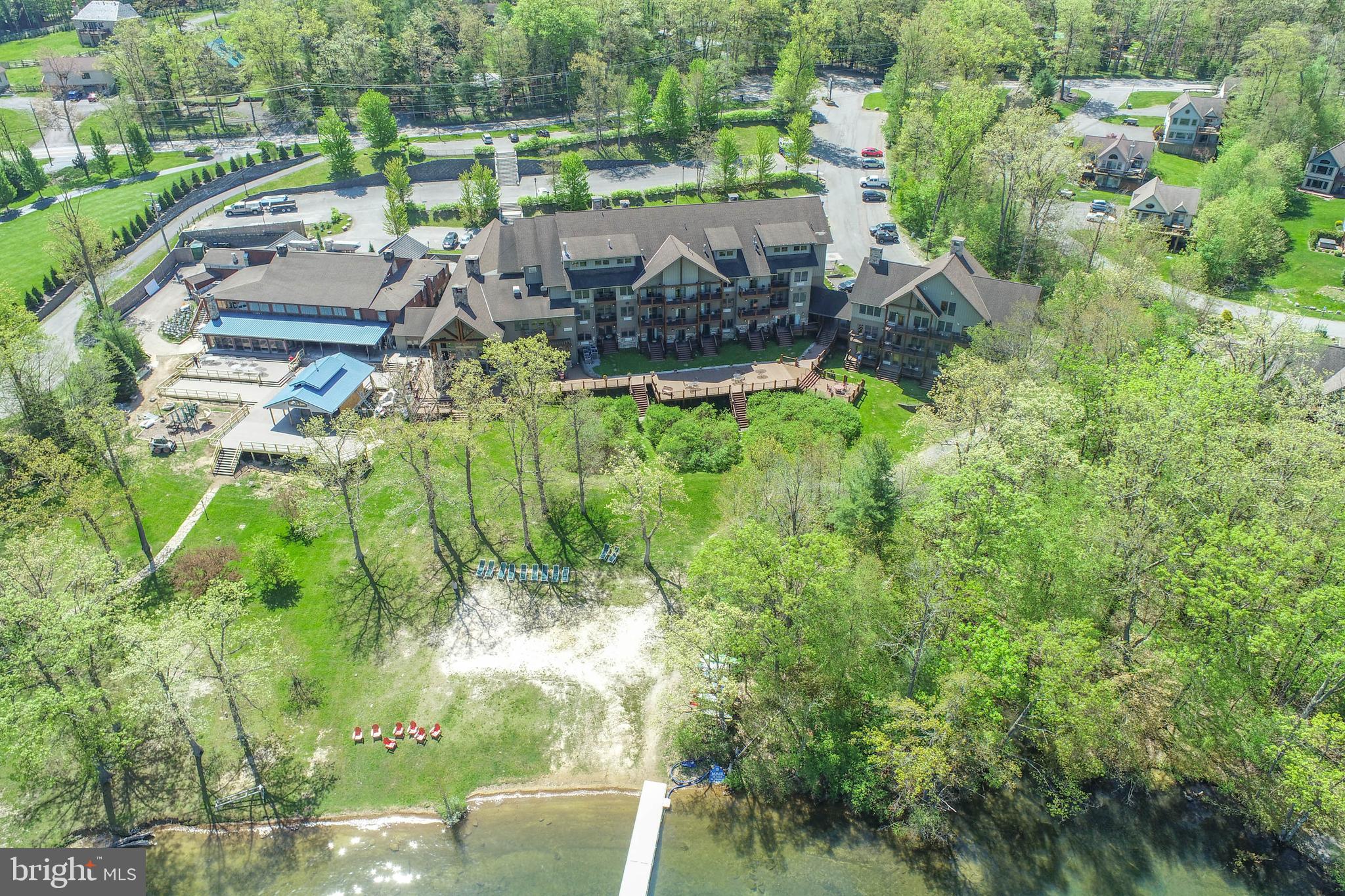 SILVER TREE SUITES - Residential