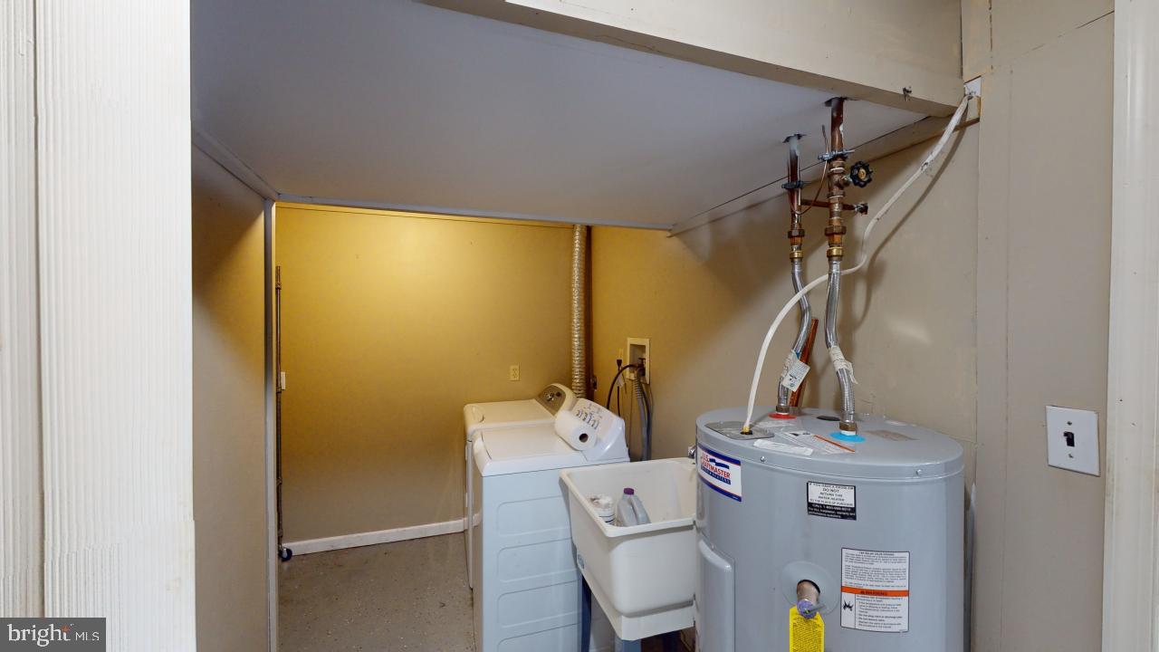 ORCHARD HILL ESTATES - Residential