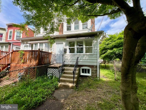 Townhouse For Rent - 13 Kern Street<br/> COLLINGDALE, PA 19023