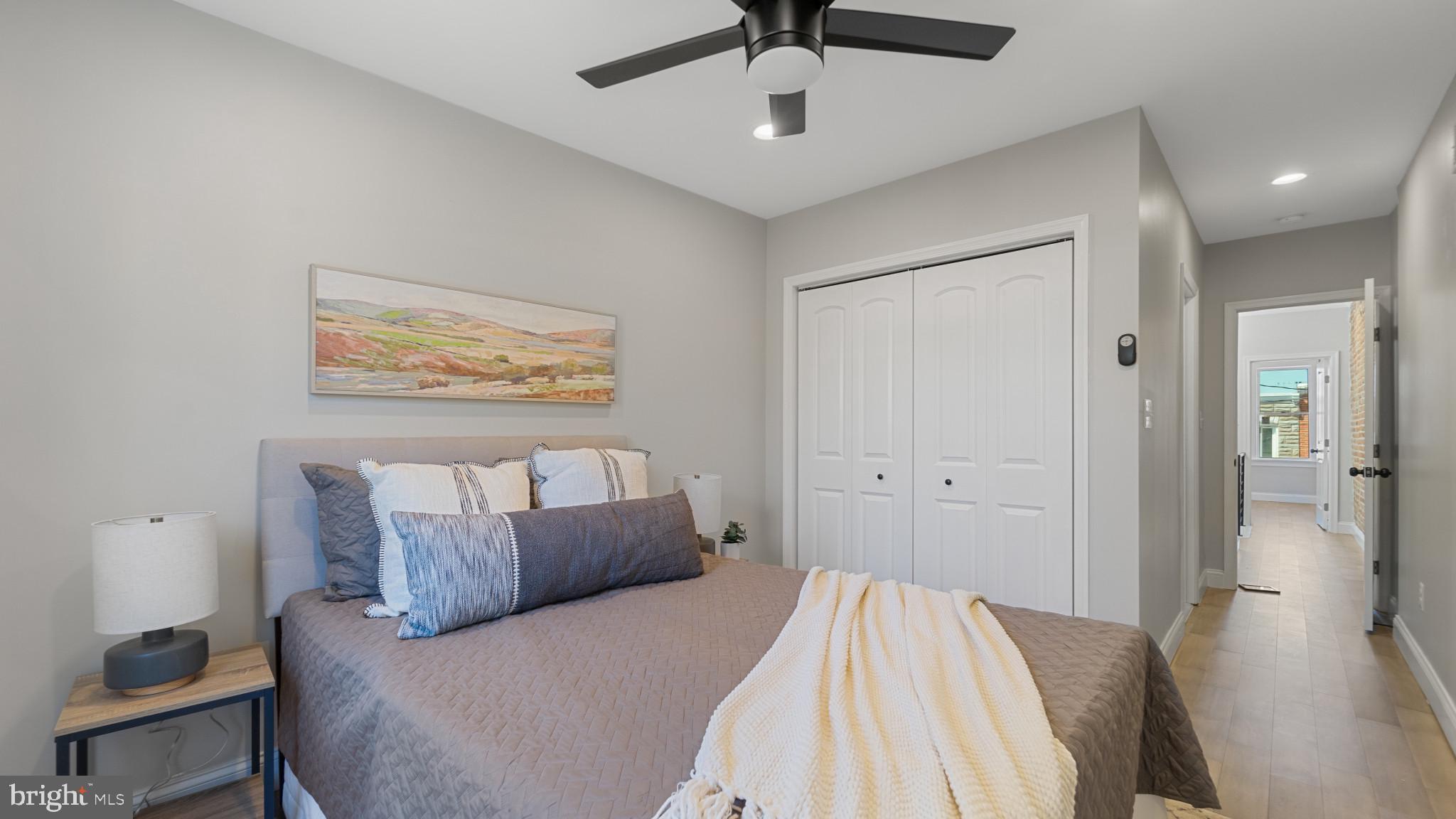 LOCUST POINT - Residential