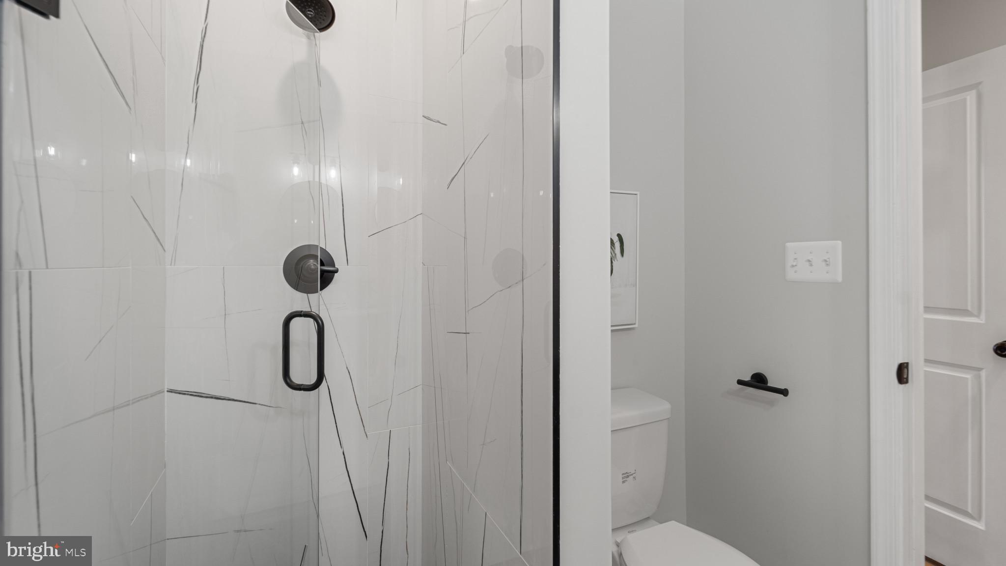 LOCUST POINT - Residential