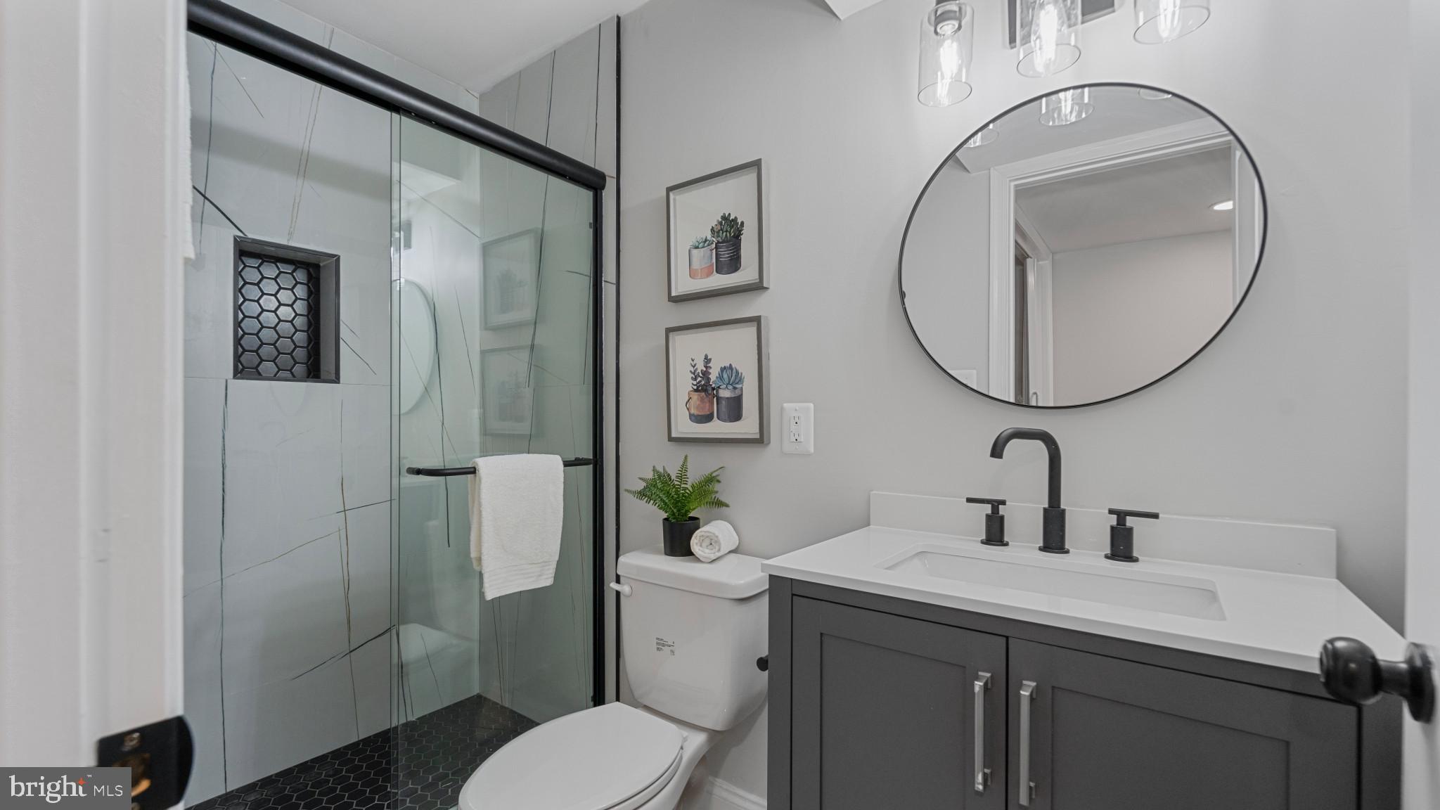 LOCUST POINT - Residential