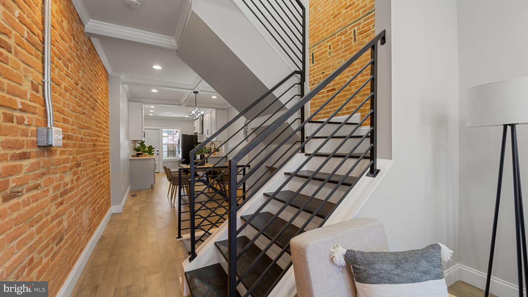 LOCUST POINT - Residential