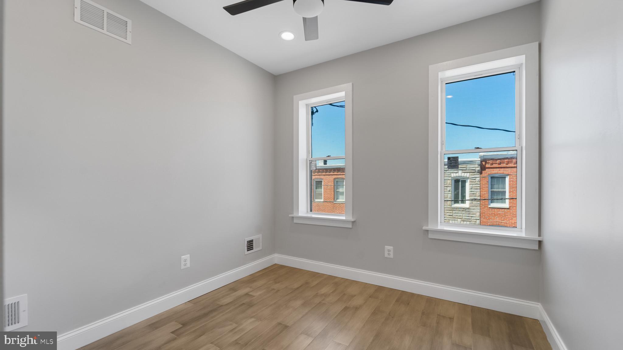 LOCUST POINT - Residential