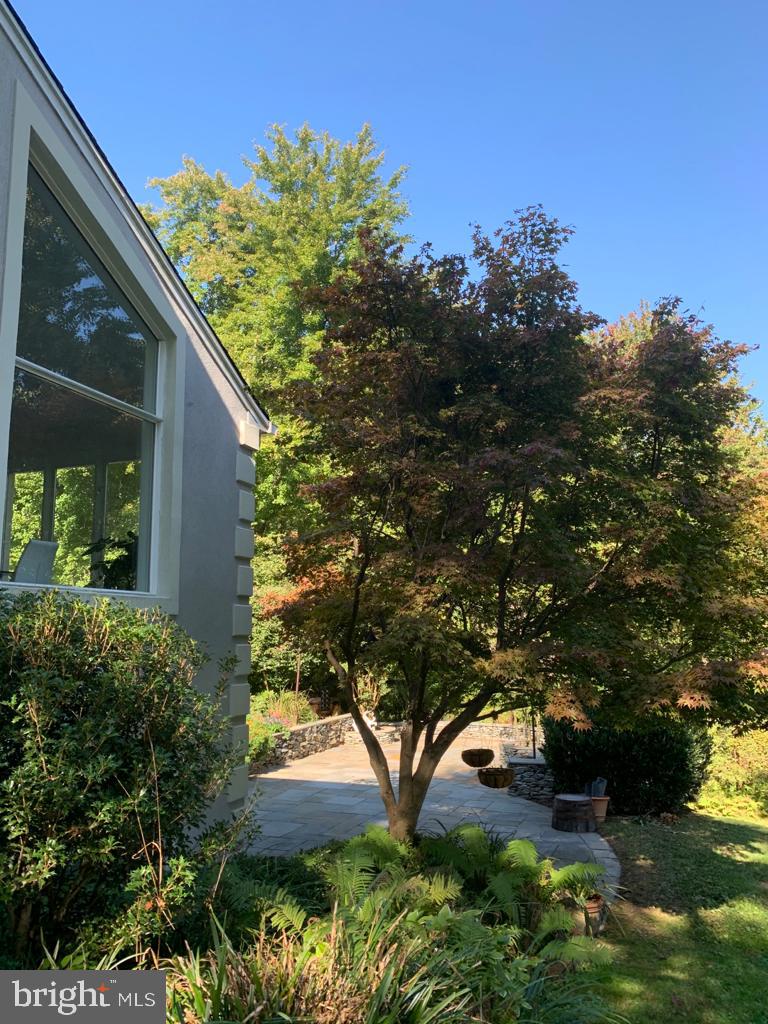 POTOMAC OUTSIDE - Residential