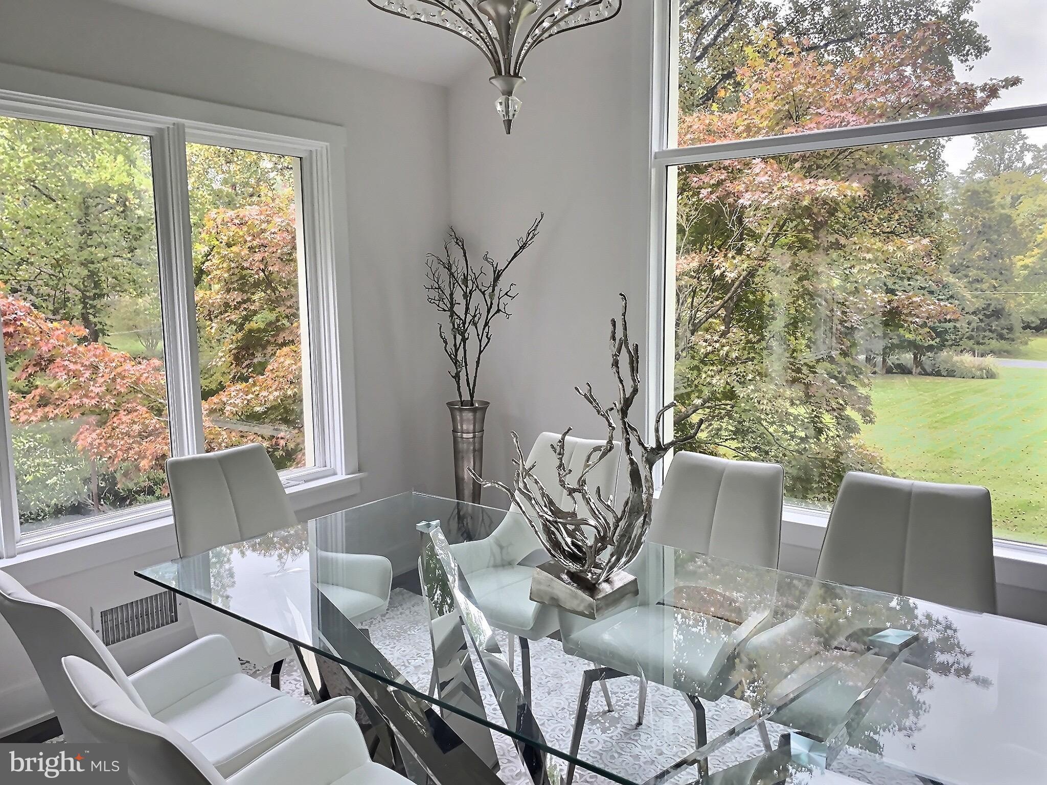 POTOMAC OUTSIDE - Residential