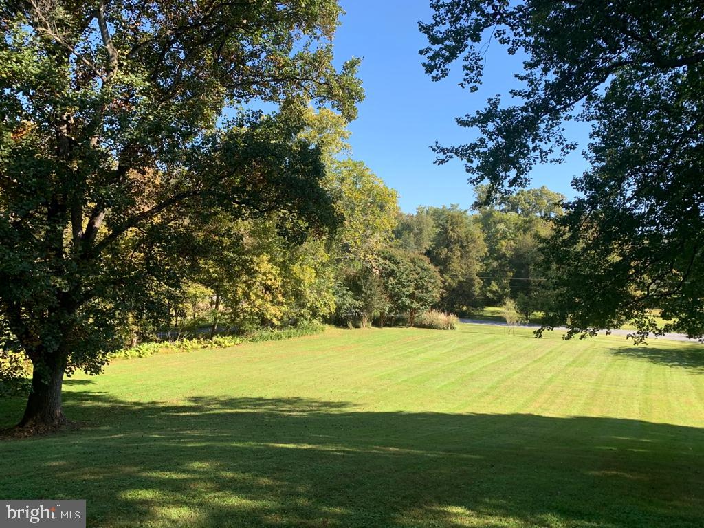 POTOMAC OUTSIDE - Residential