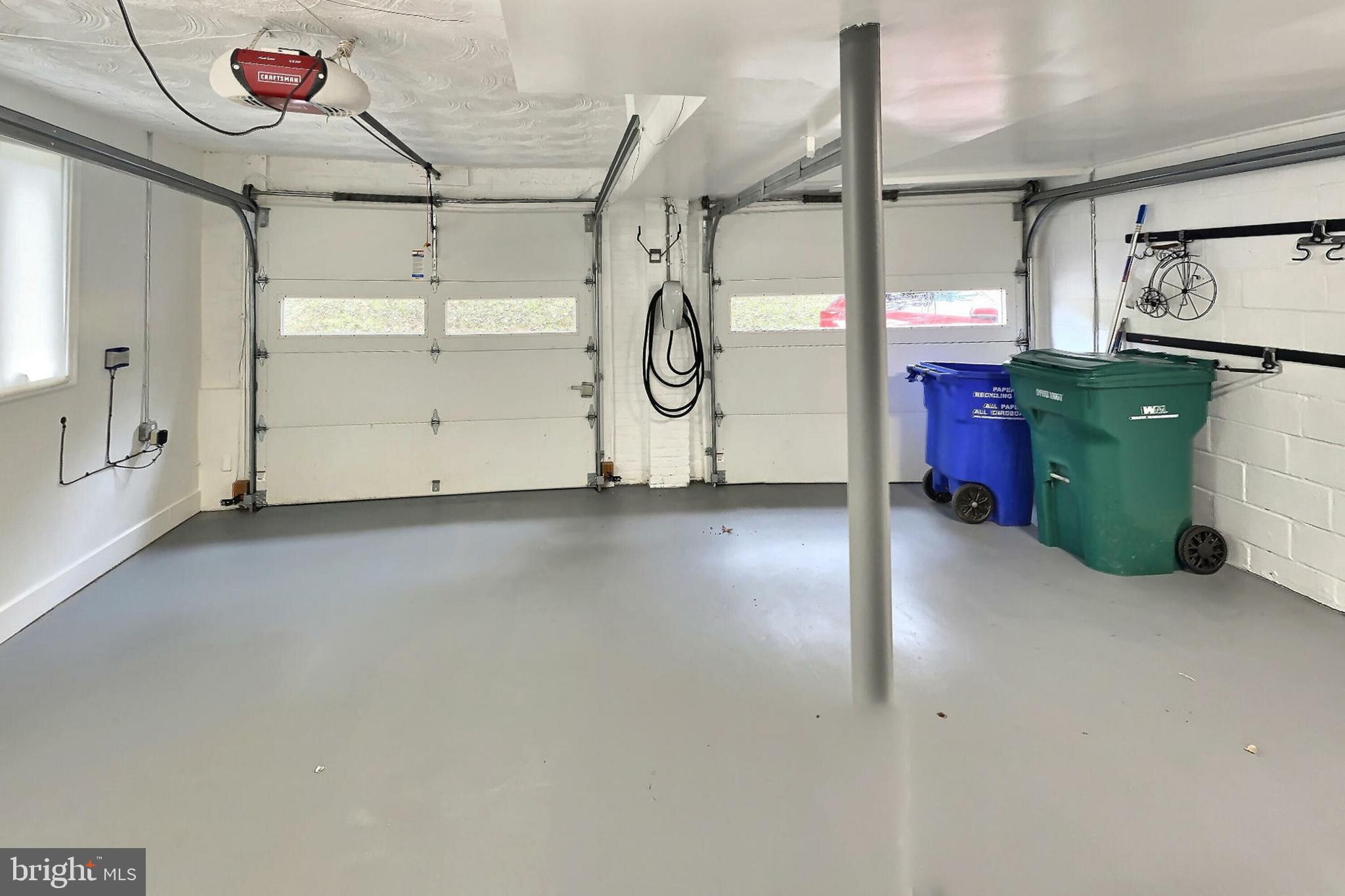 POTOMAC OUTSIDE - Residential