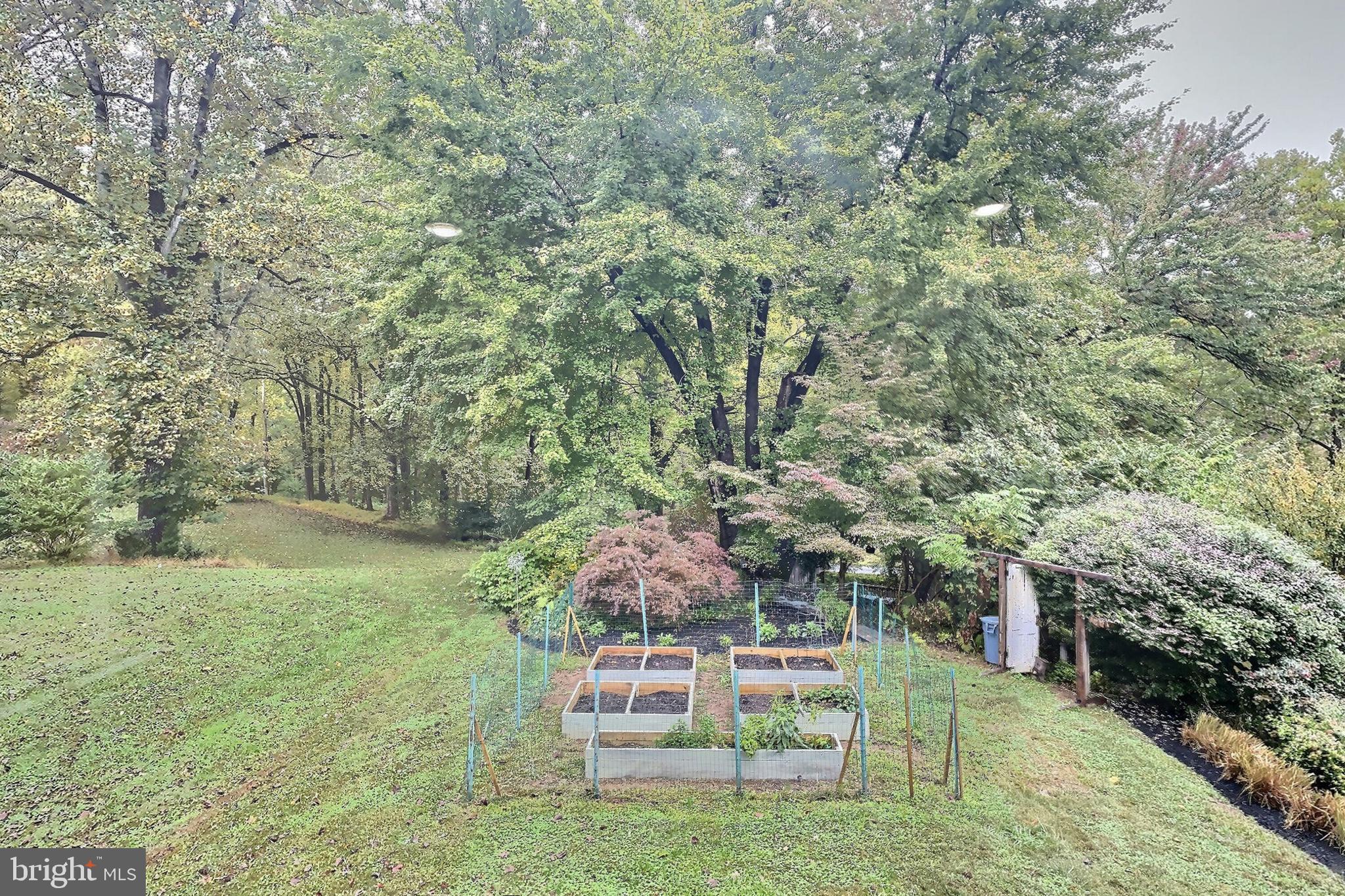 POTOMAC OUTSIDE - Residential