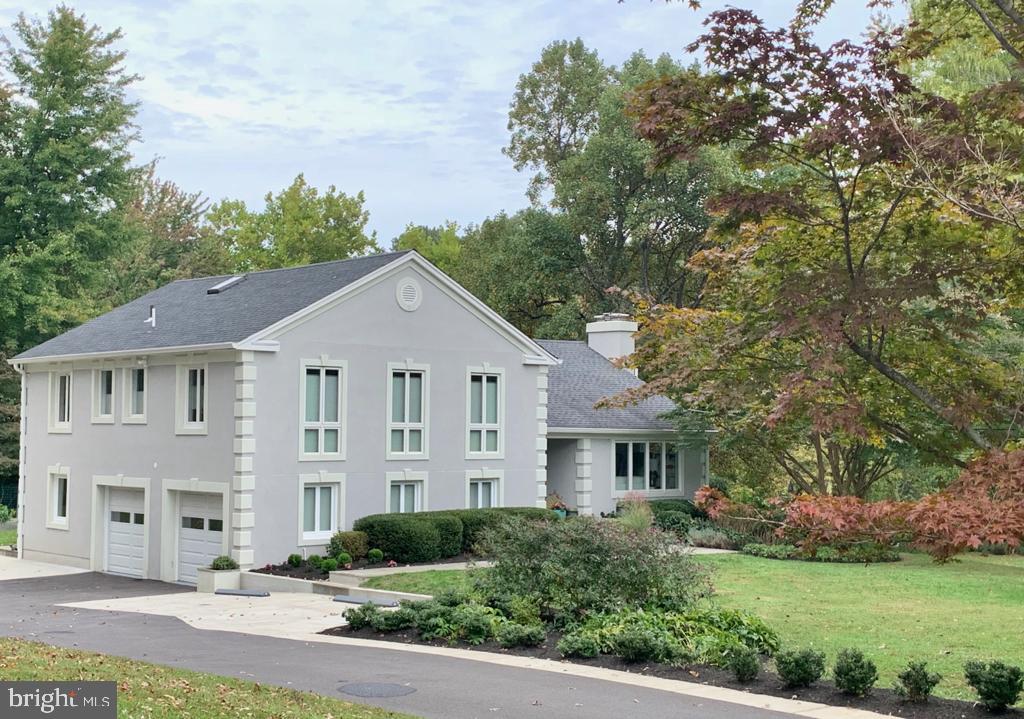 POTOMAC OUTSIDE - Residential