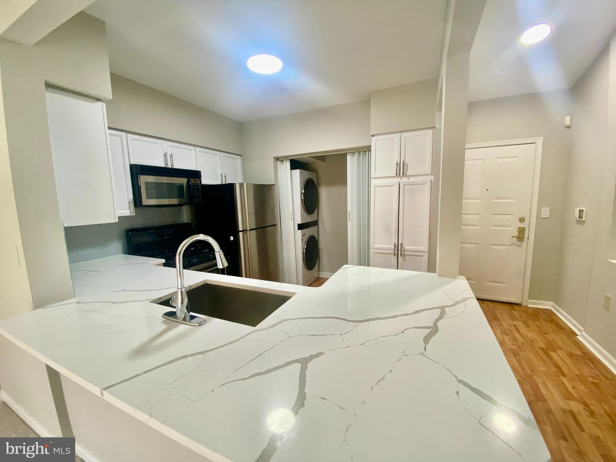 WORLDGATE CONDO - Residential