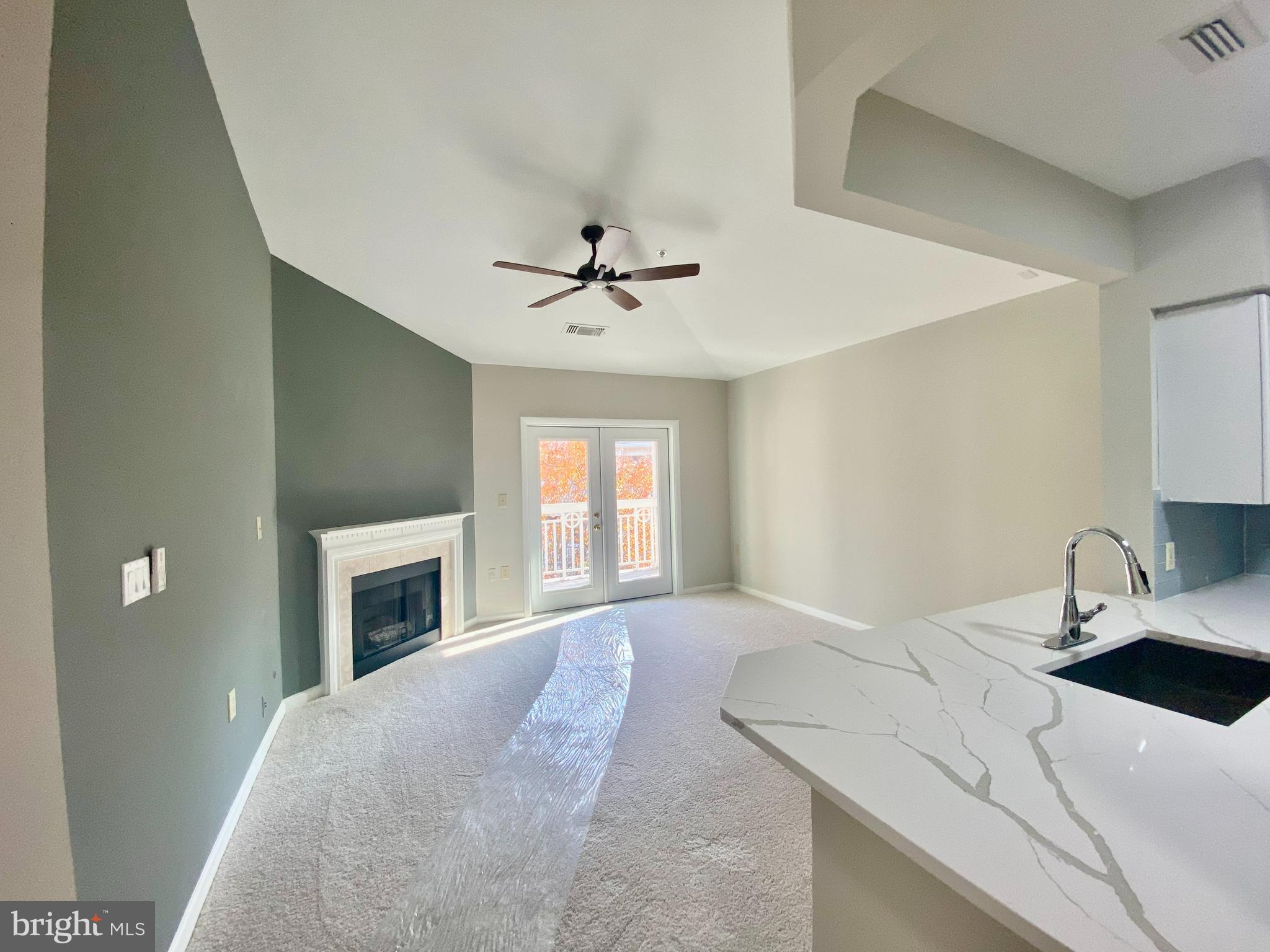 WORLDGATE CONDO - Residential
