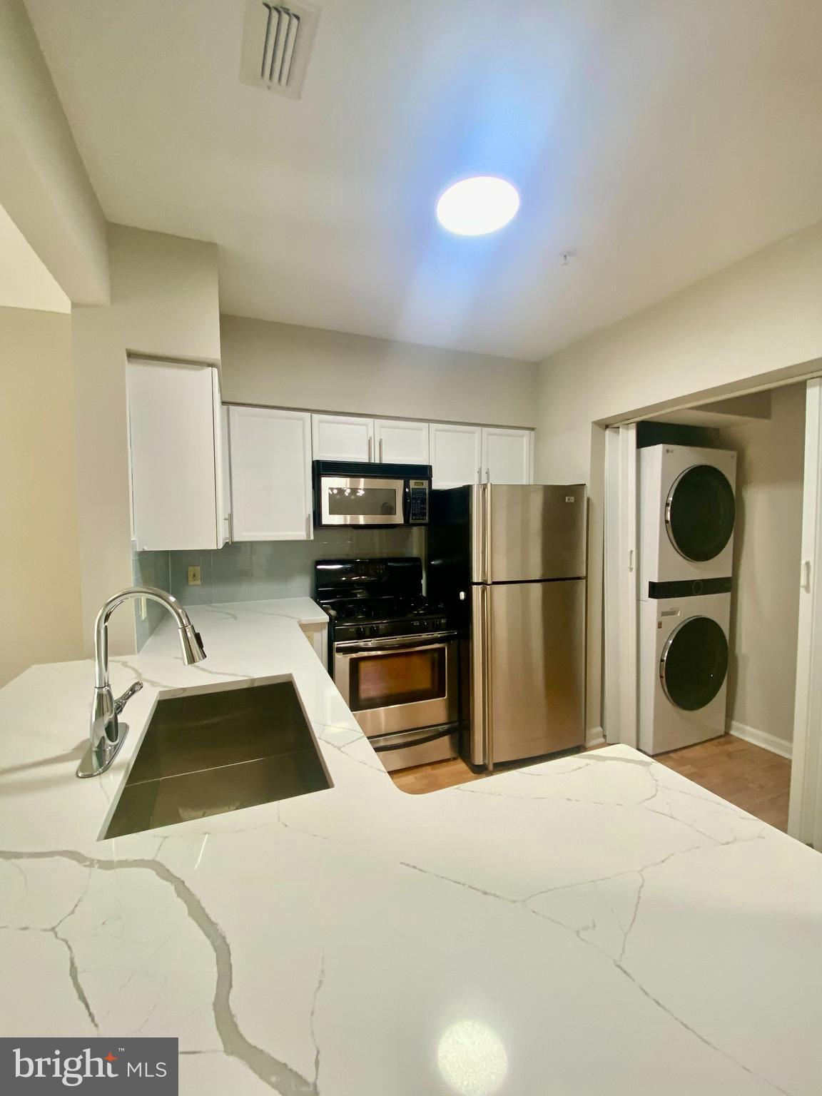 WORLDGATE CONDO - Residential