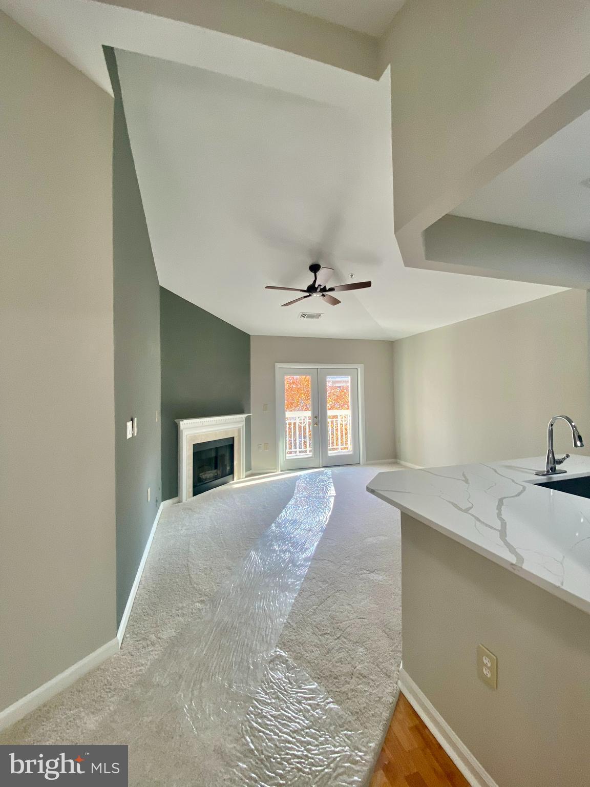 WORLDGATE CONDO - Residential
