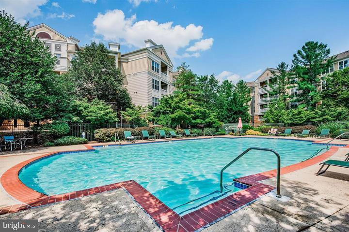 WORLDGATE CONDO - Residential