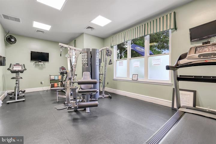 WORLDGATE CONDO - Residential