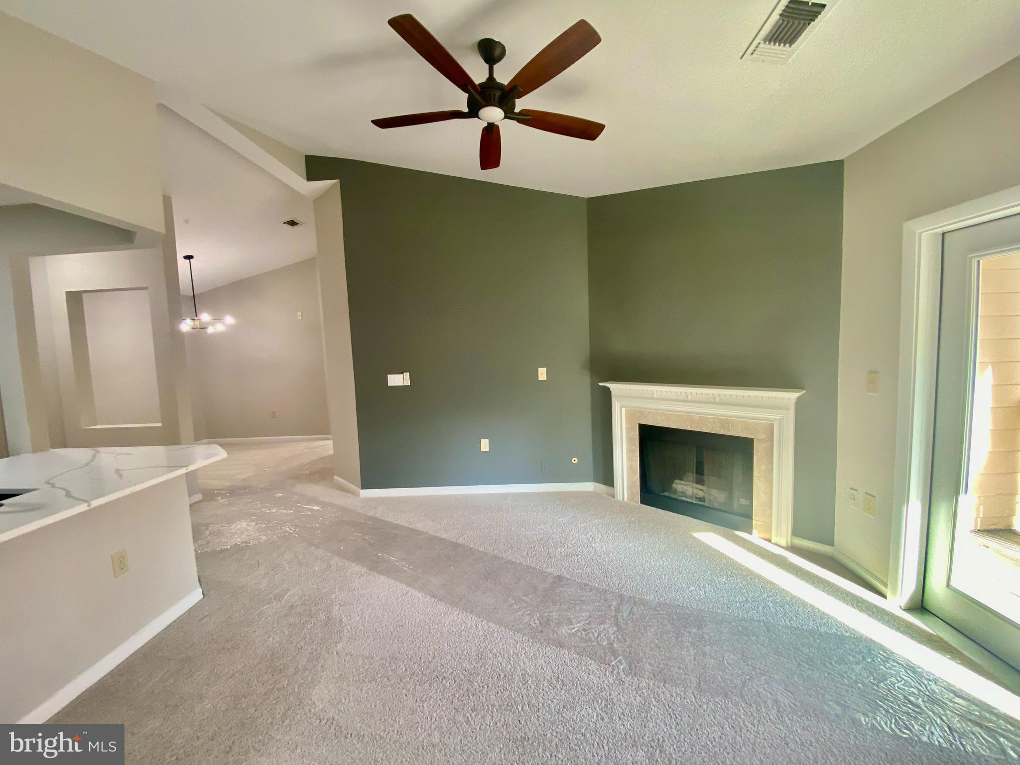 WORLDGATE CONDO - Residential