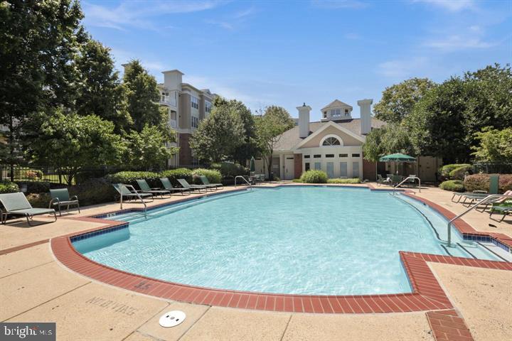 WORLDGATE CONDO - Residential