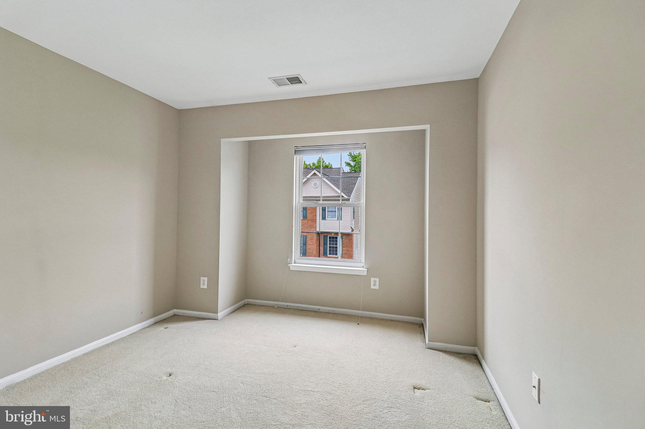RIVER OAKS - Residential