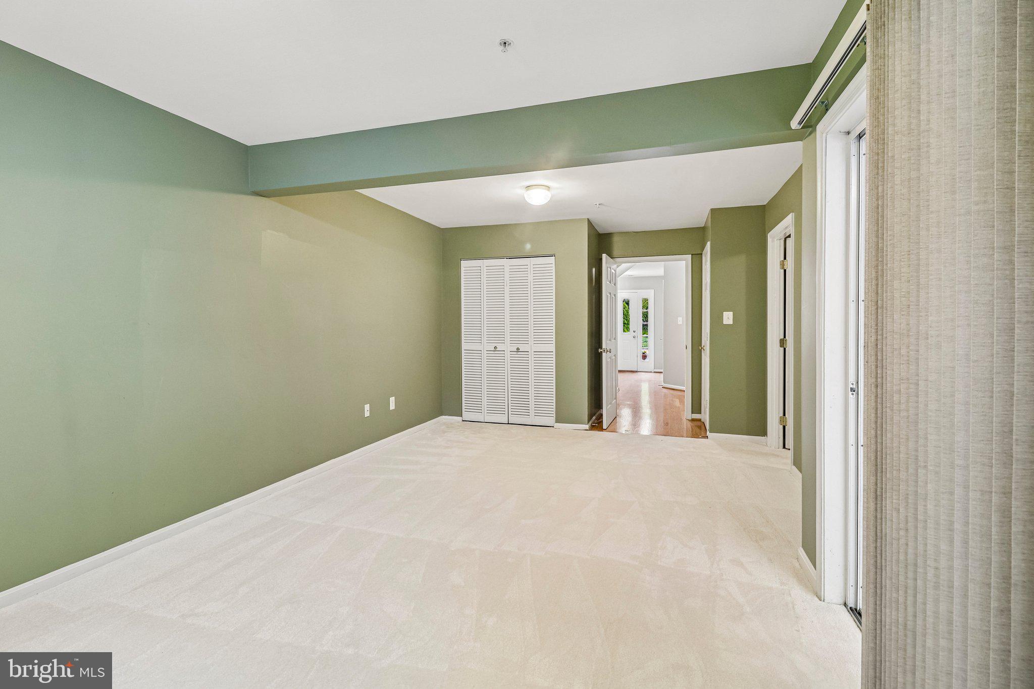 RIVER OAKS - Residential