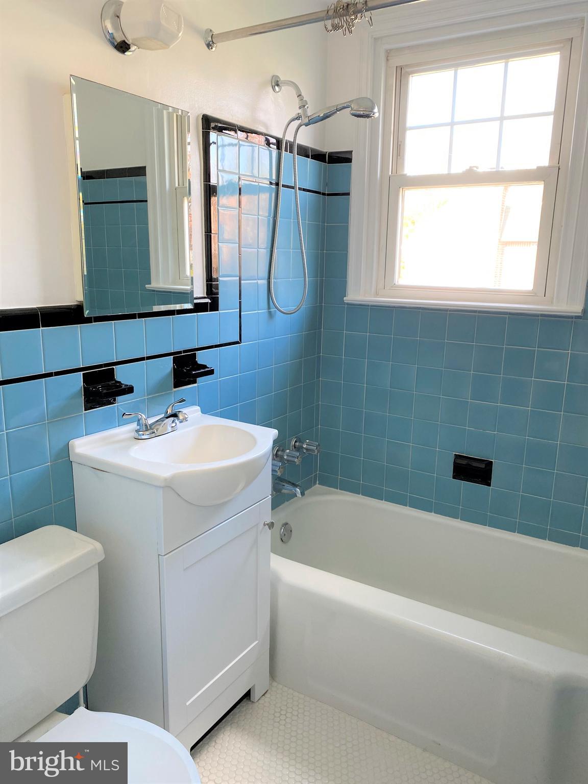 DREXELBROOK - Residential Lease