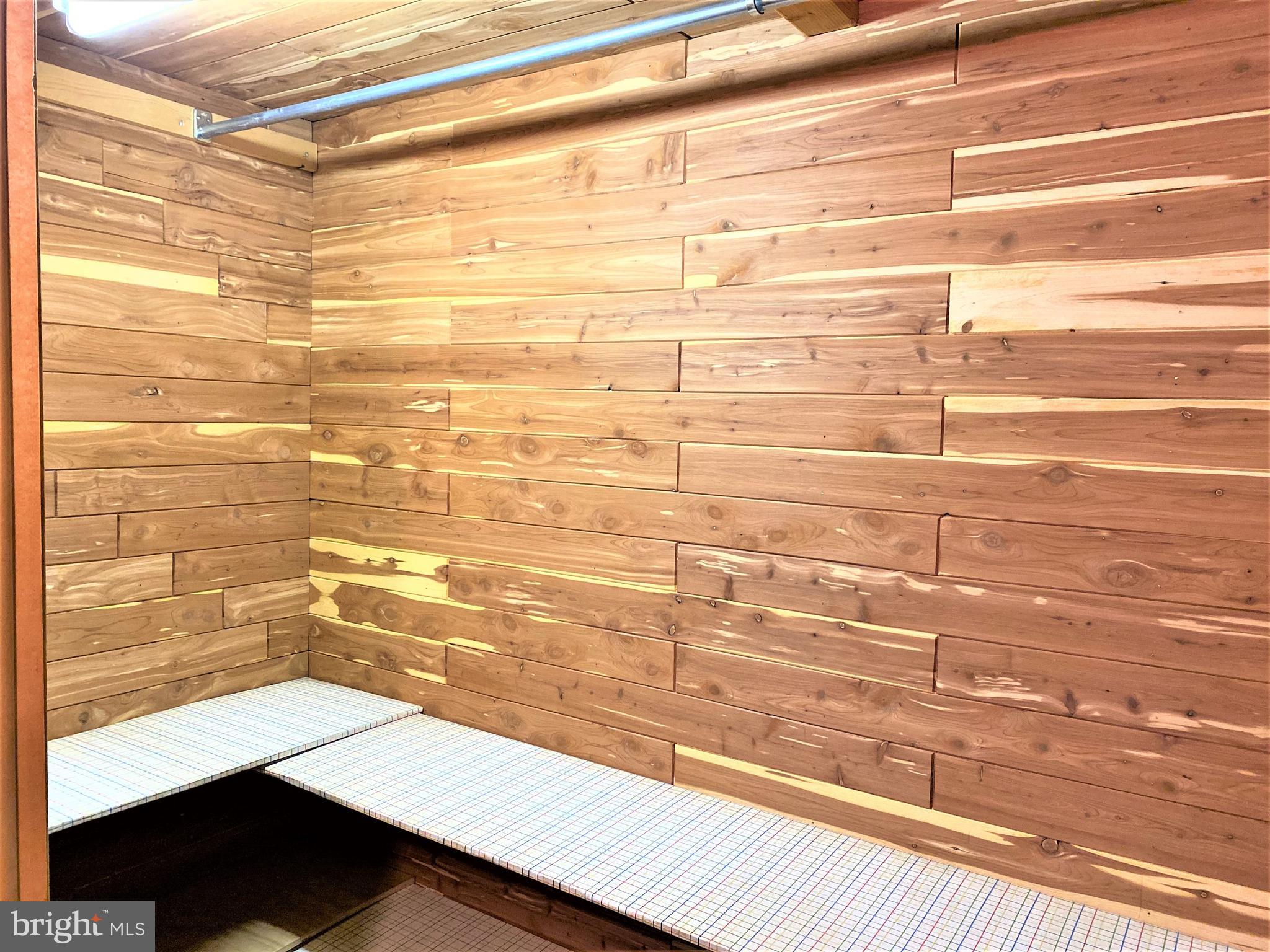 DREXELBROOK - Residential Lease