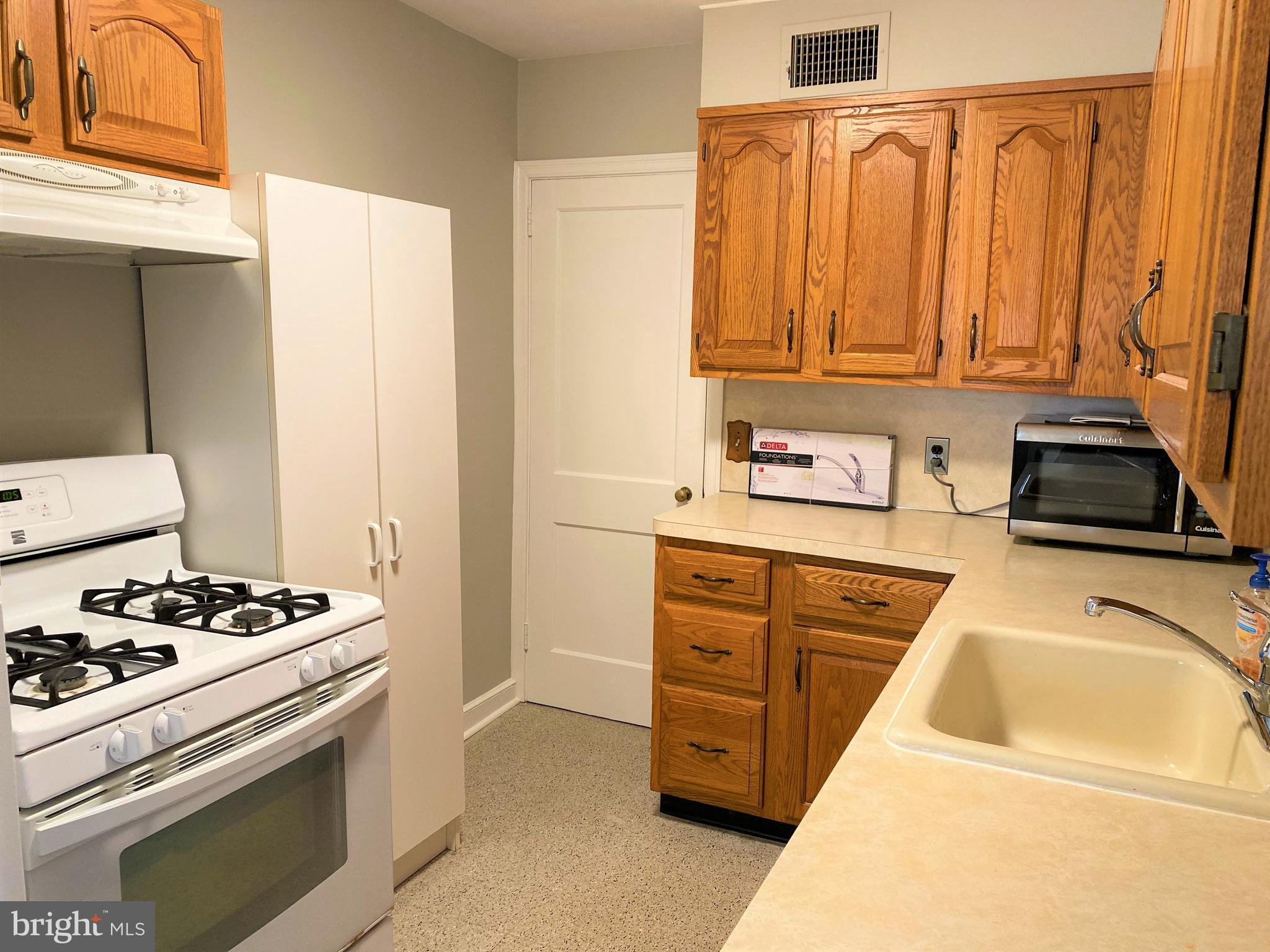 DREXELBROOK - Residential Lease