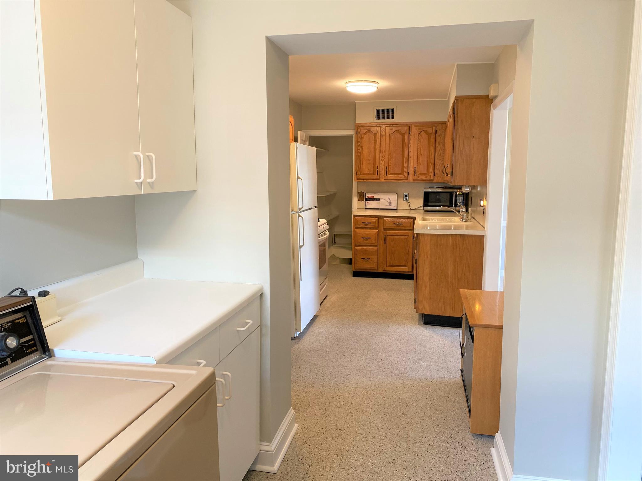 DREXELBROOK - Residential Lease