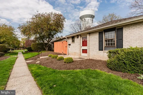 501 N Bethlehem Pike Unit 4-C, Lower Gwynedd, PA MLS: PAMC2135900
