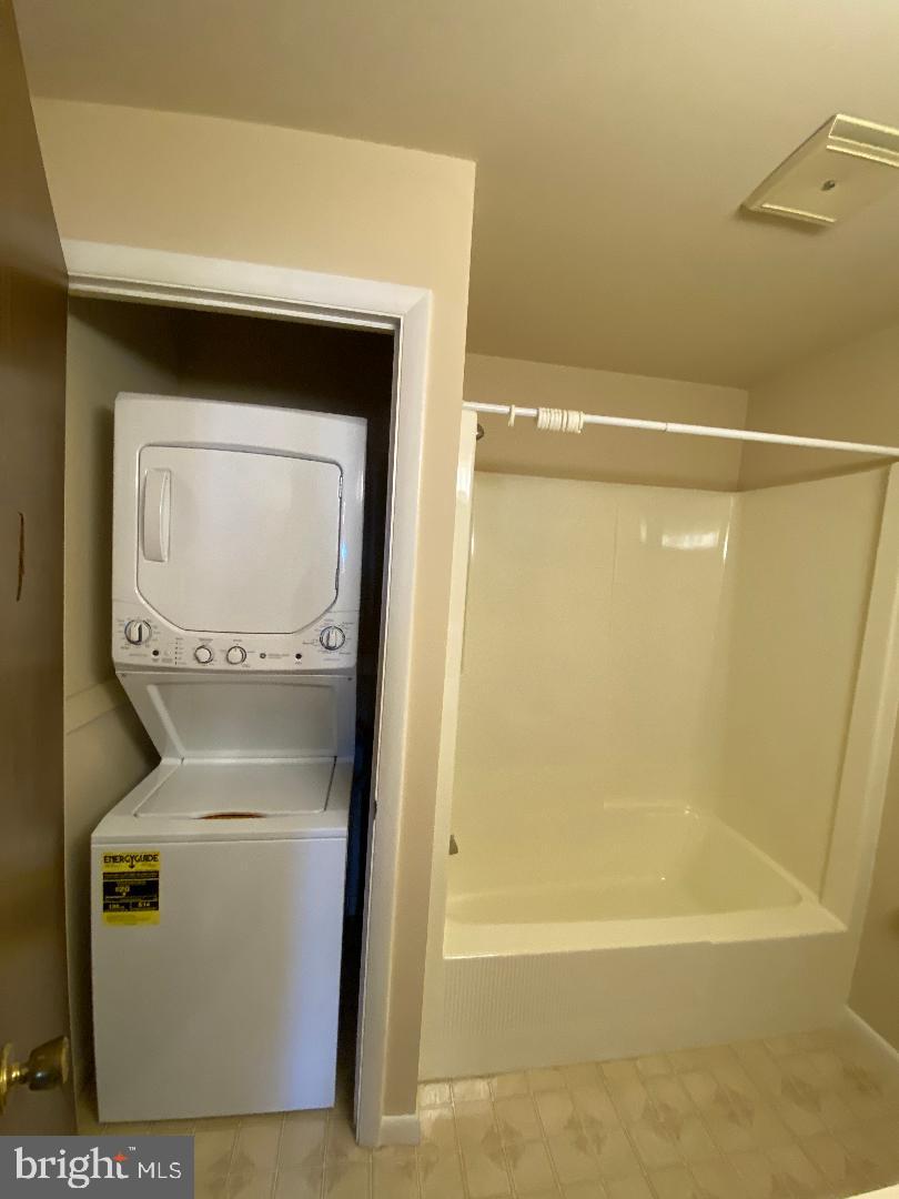 EARL TWP - Residential Lease