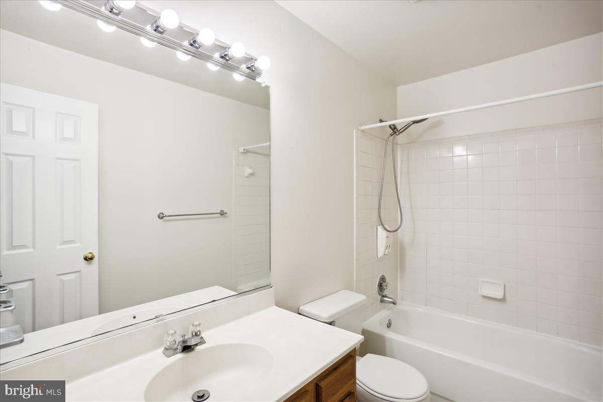 MEADOWVALE - Residential Lease