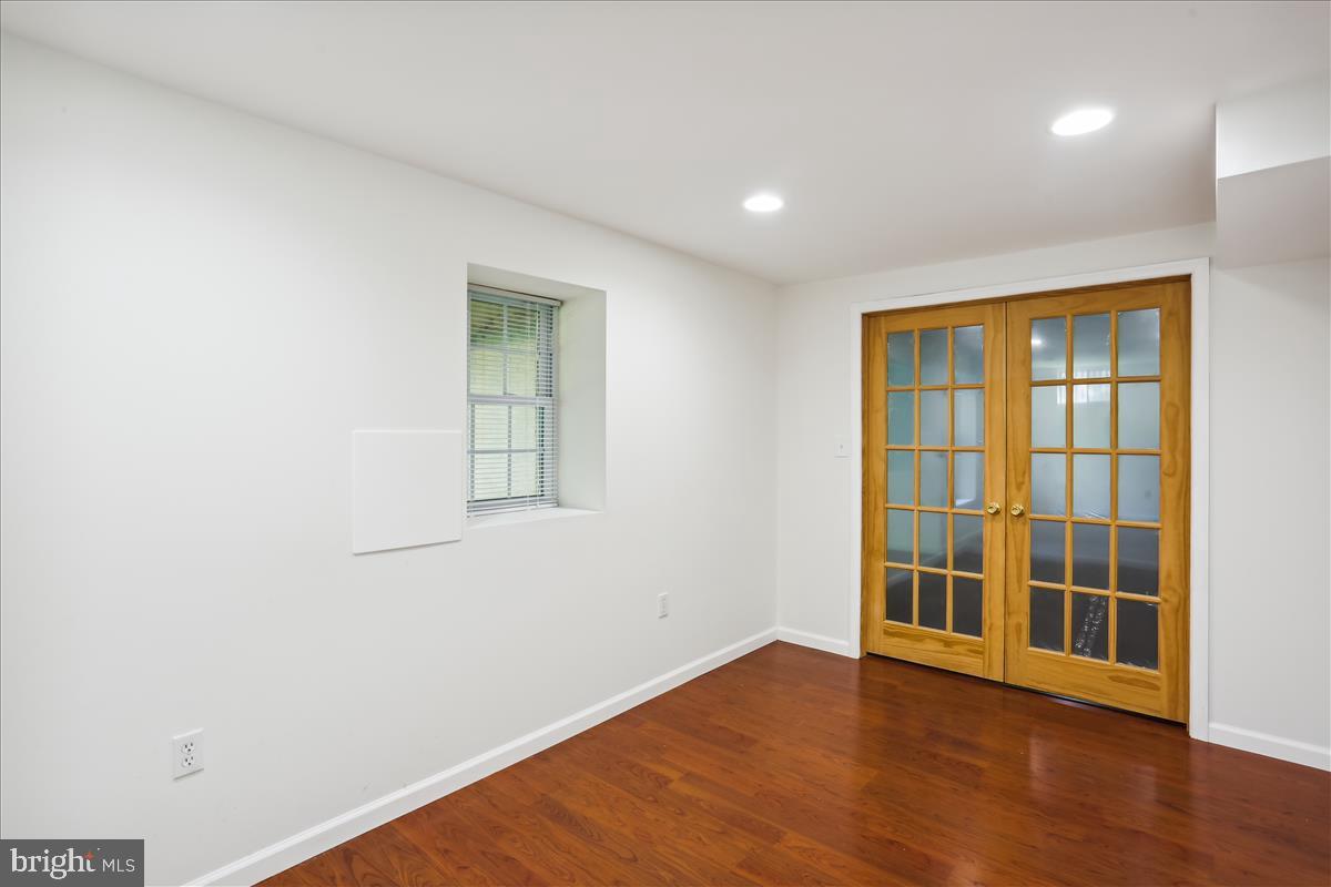 MEADOWVALE - Residential Lease