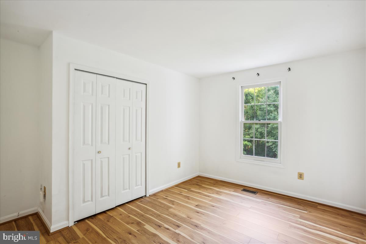 MEADOWVALE - Residential Lease