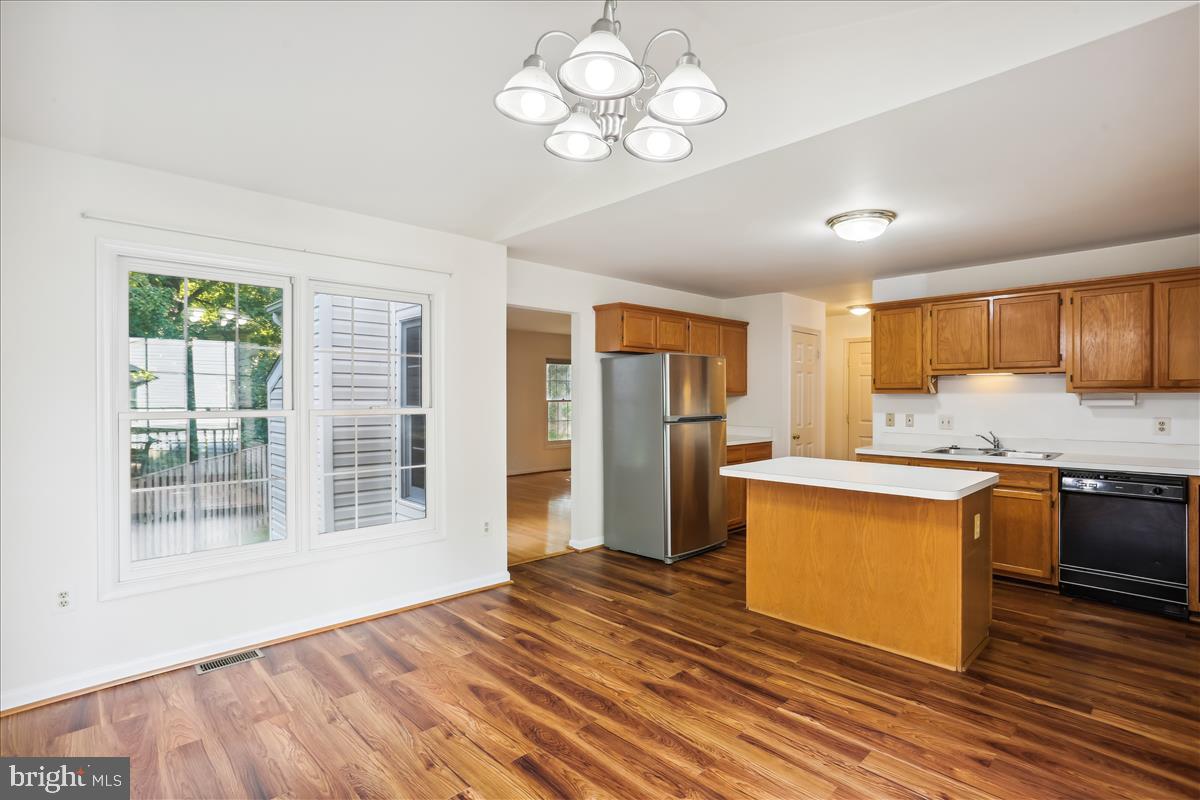 MEADOWVALE - Residential Lease