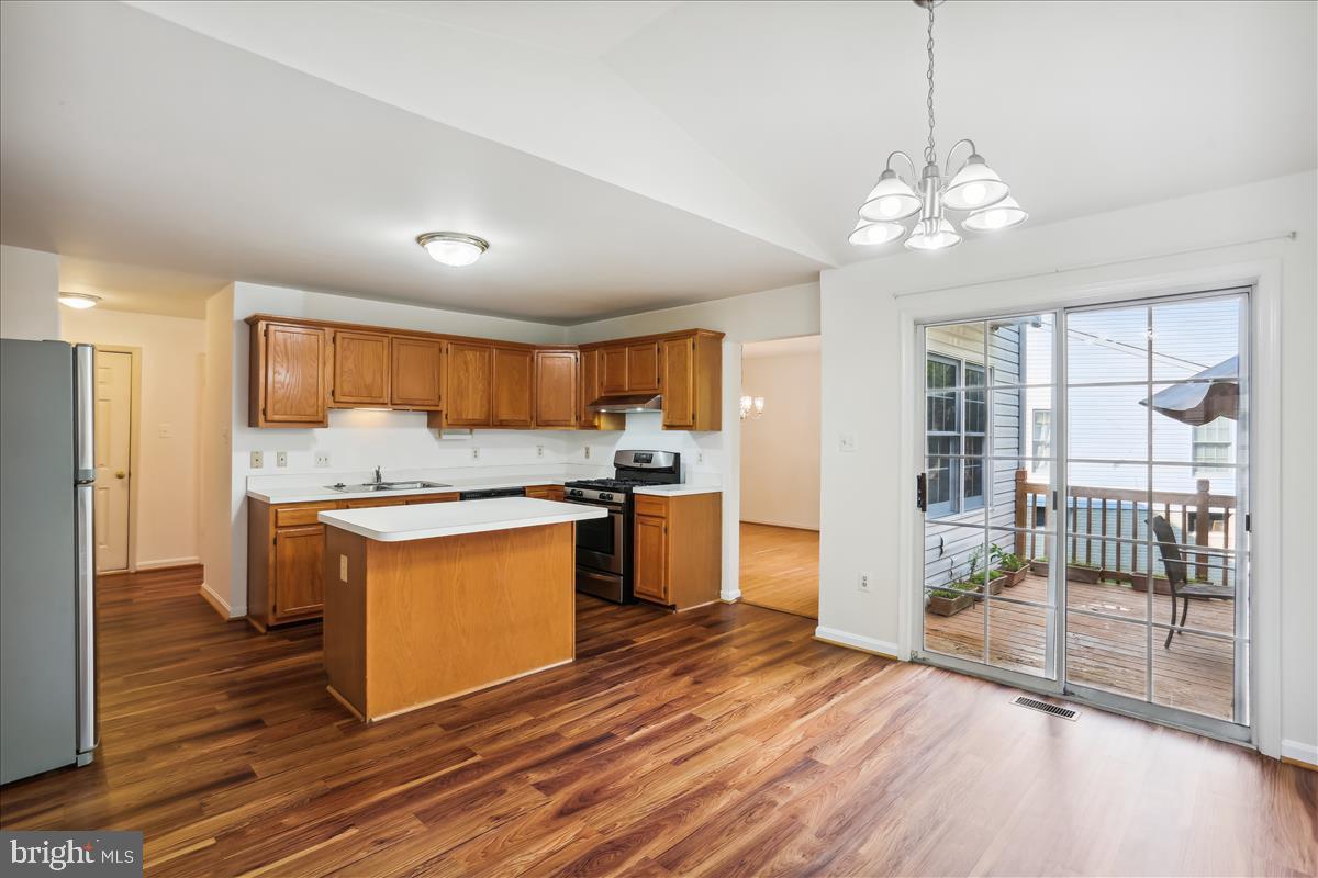 MEADOWVALE - Residential Lease