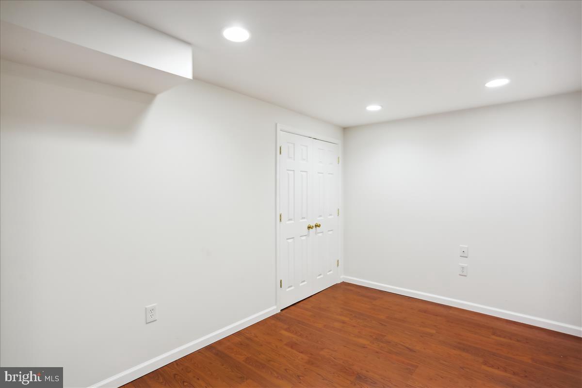 MEADOWVALE - Residential Lease