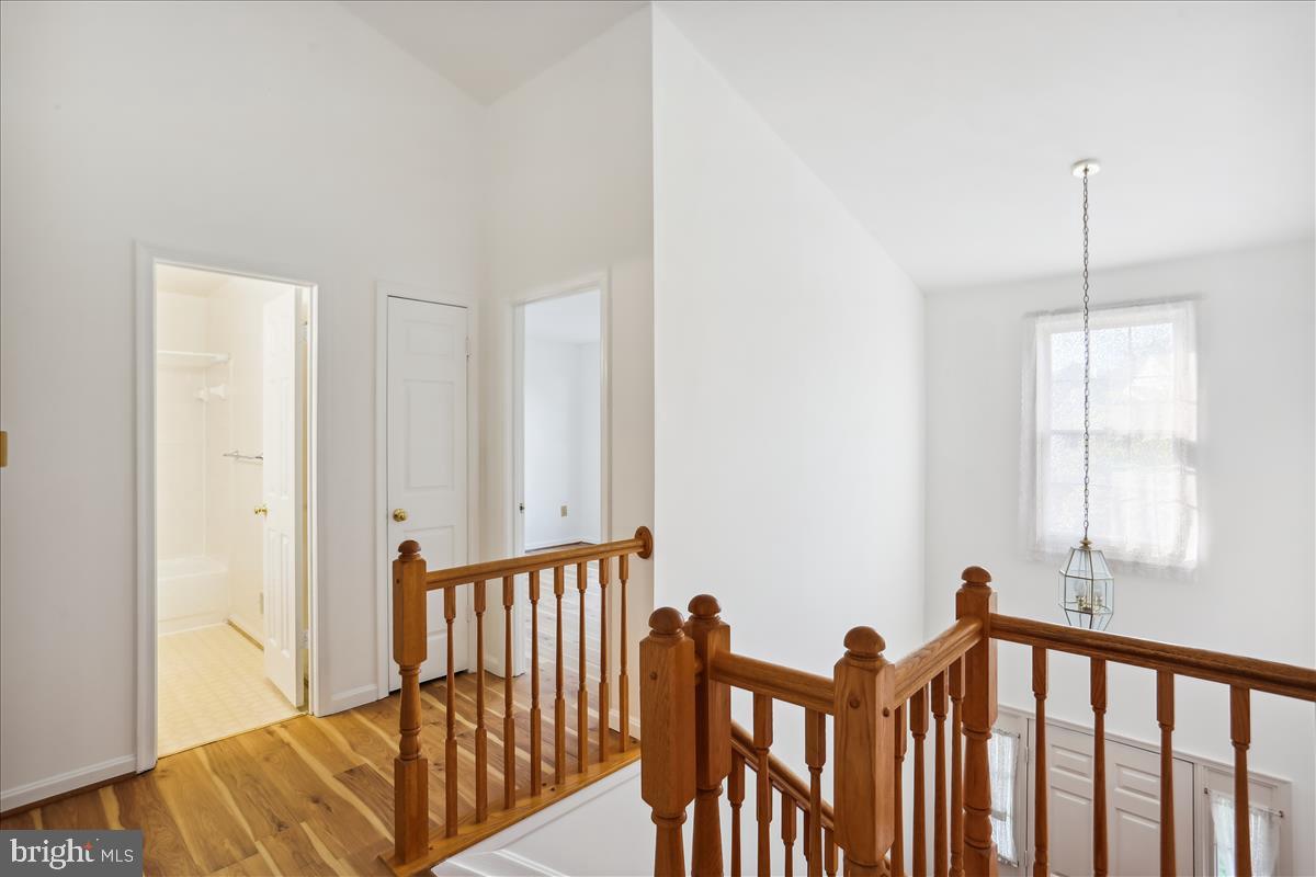 MEADOWVALE - Residential Lease