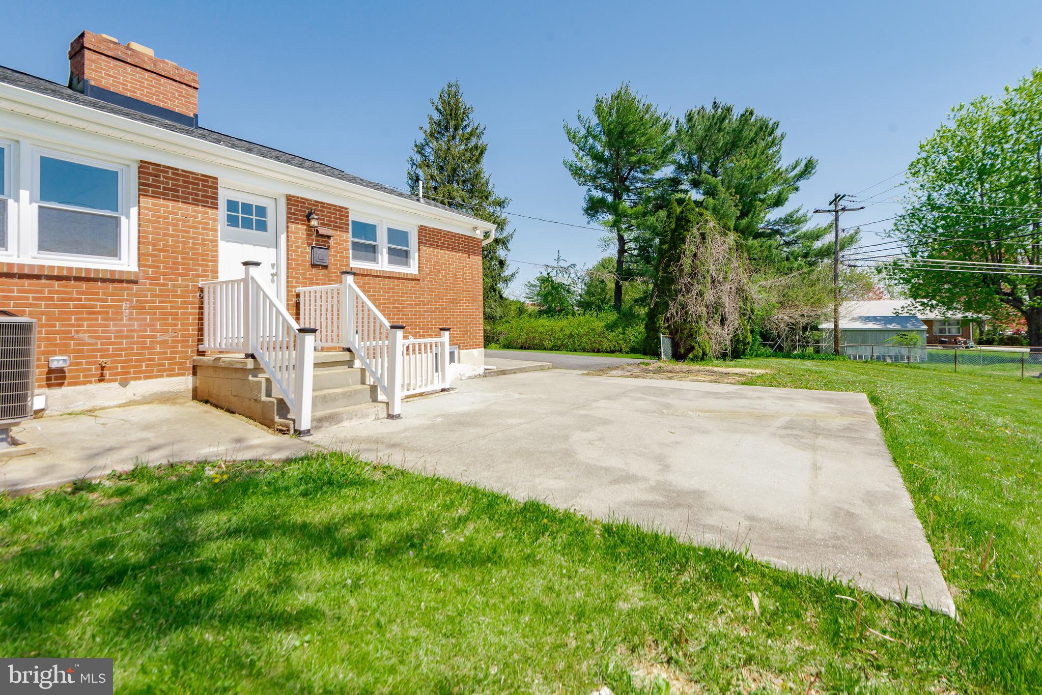 BEL FOREST - Residential Lease