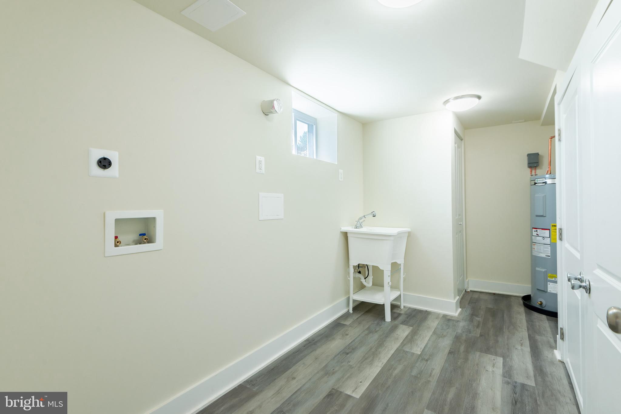 BEL FOREST - Residential Lease