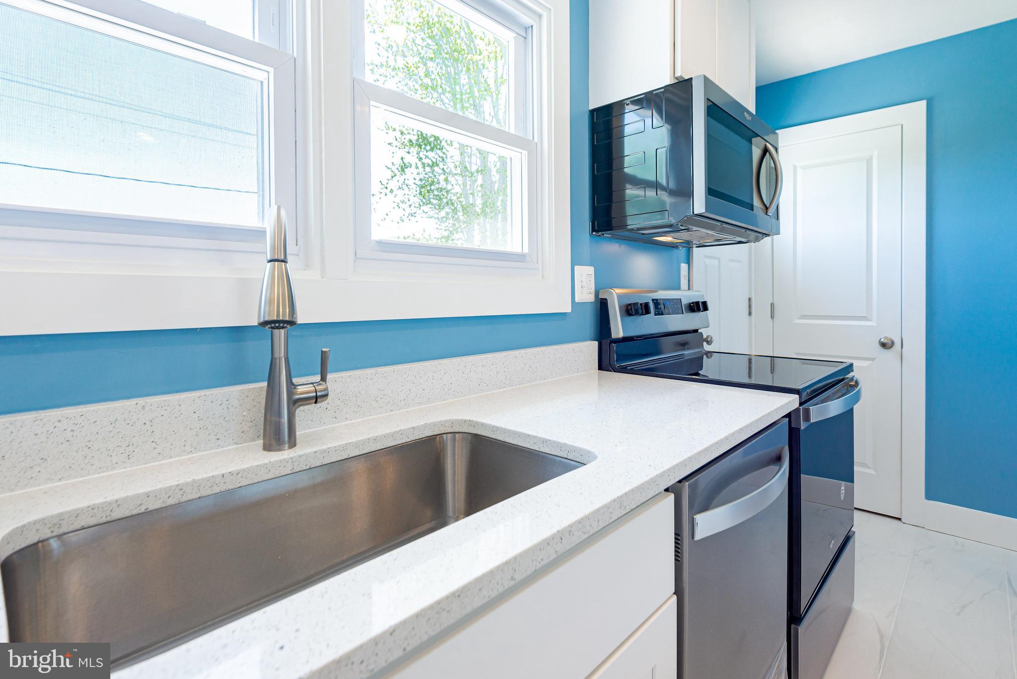 BEL FOREST - Residential Lease