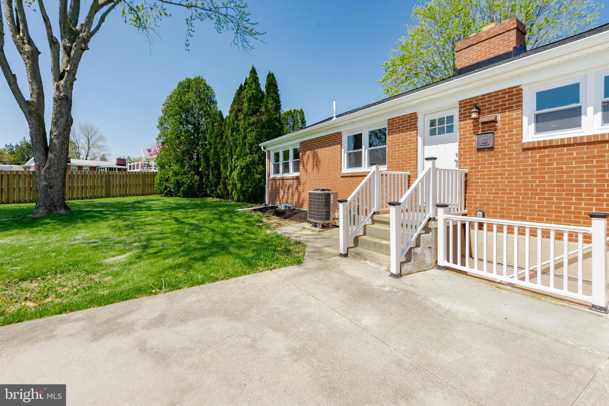 BEL FOREST - Residential Lease