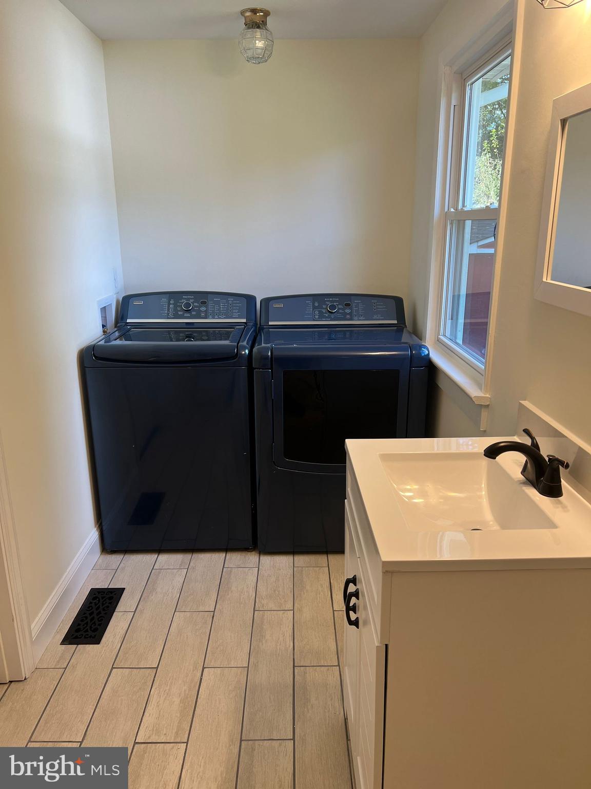 INDIANTOWN - Residential