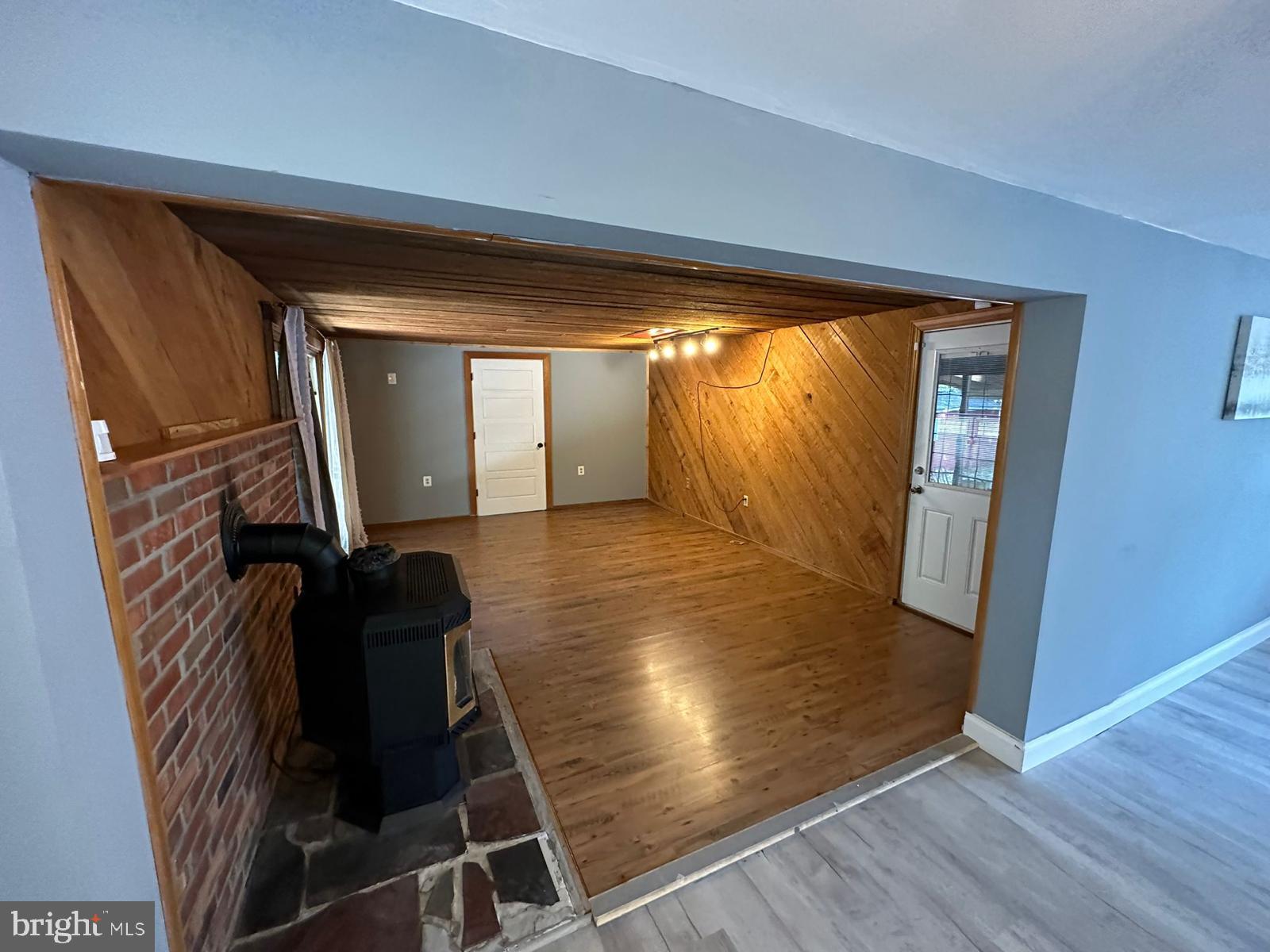 INDIANTOWN - Residential