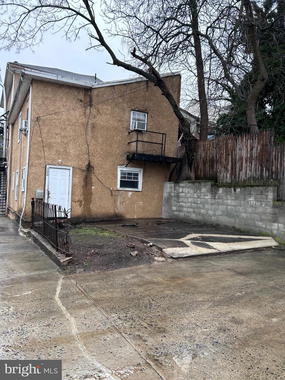 NORRISTOWN - Residential