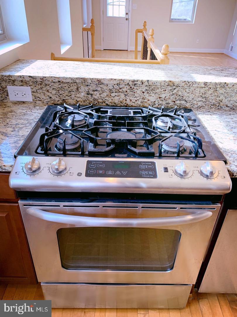 HAMPDEN HISTORIC DISTRICT - Residential Lease