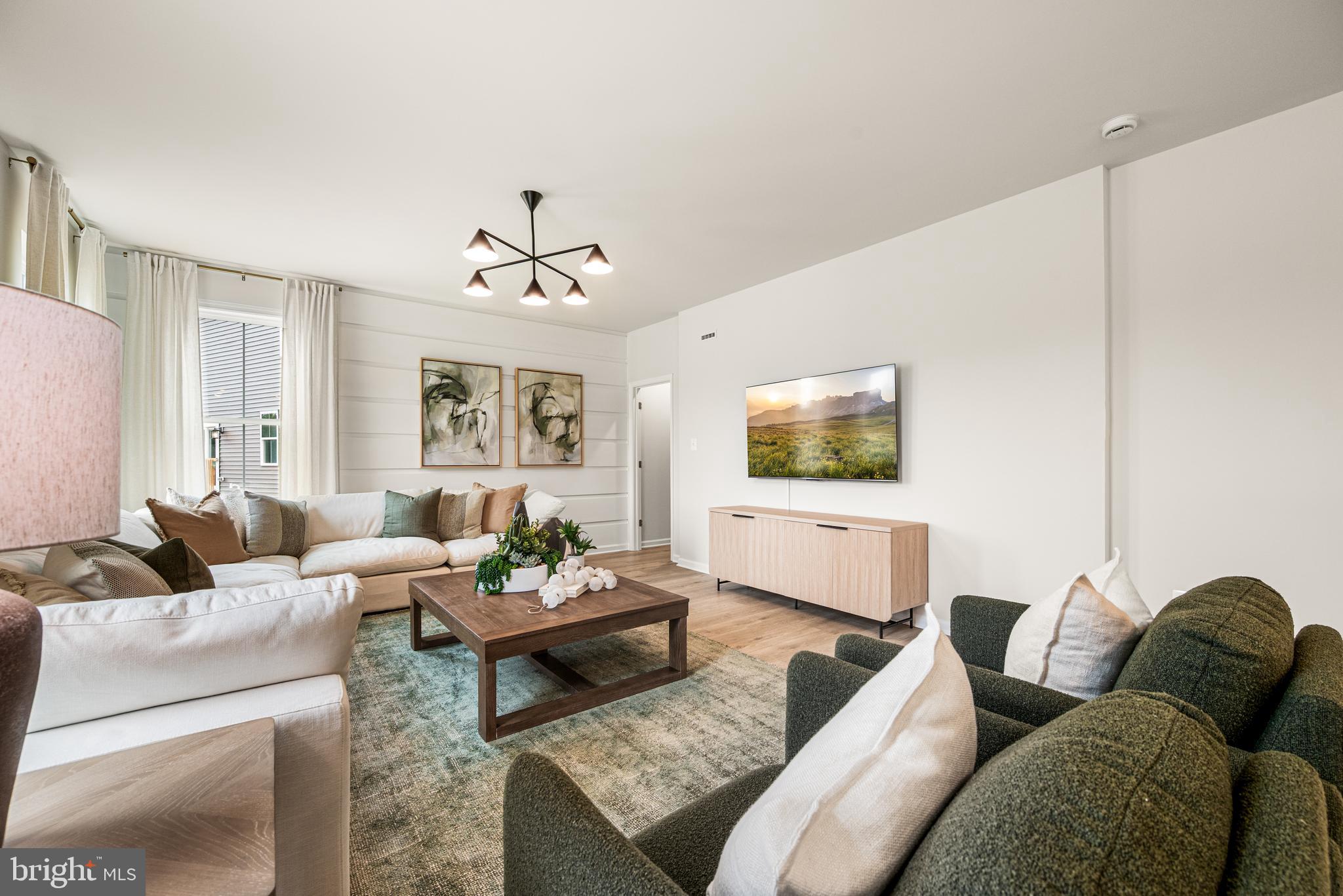 CHASELYND HILLS - Residential