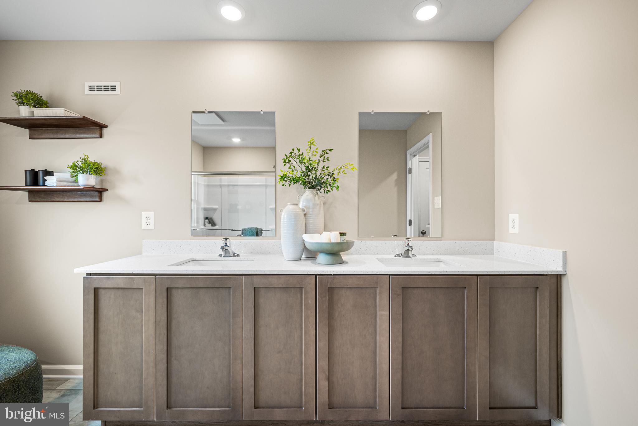 CHASELYND HILLS - Residential